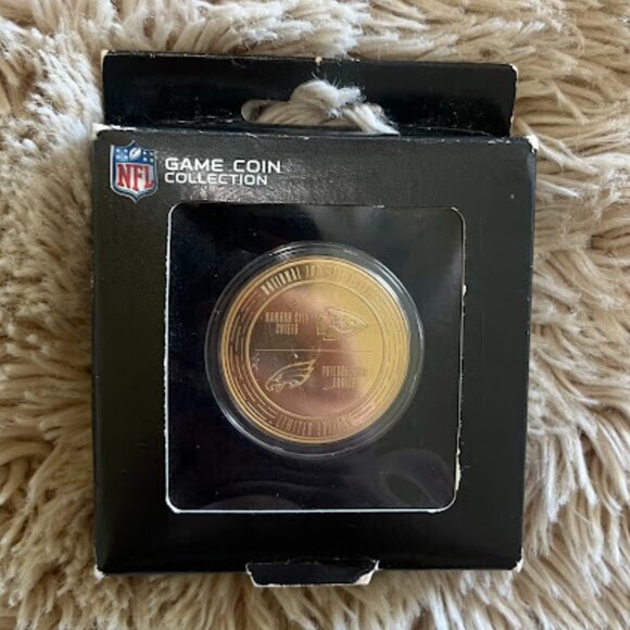NEW The Highland Mint NFL Kansas City Eagles Game Coin - Picture 1 of 2